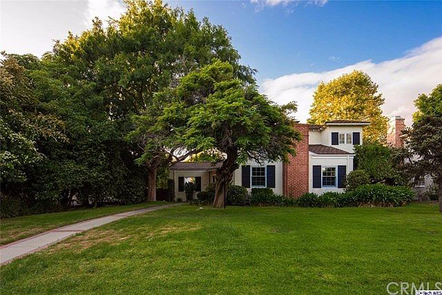 1st image of 2215 Melville Dr
