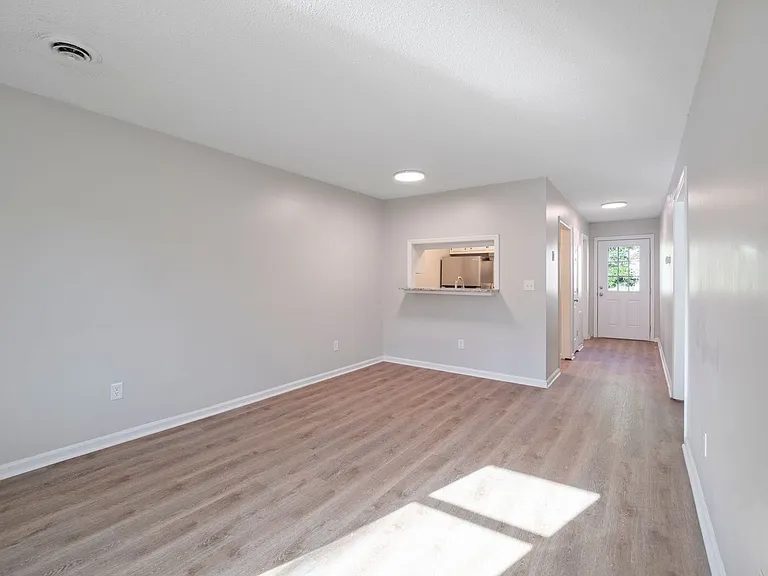 300 Dye Plant Rd — Photo 7