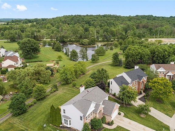 2nd image of 2409 Gardner Ct