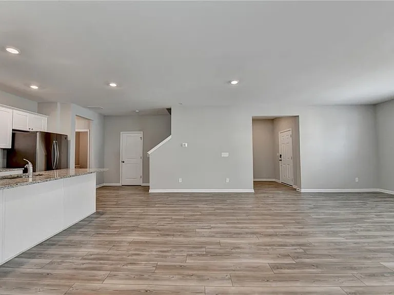 4335 Magpie Dr — Photo 16