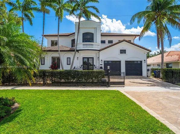 1118 Washington St, Hollywood, FL 33019