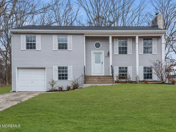 151 Shenandoah Boulevard, Toms River, NJ 08753