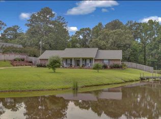 1520 Davis Rd, Terry, MS 39170