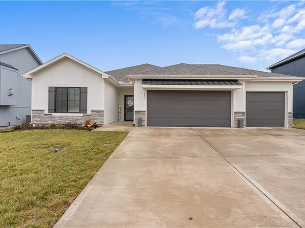 603 SW Ridgeview Dr, Grain Valley, MO 64029