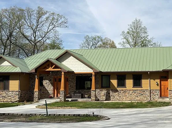 6211 W Salem School Rd, Dunlap, IL 61525