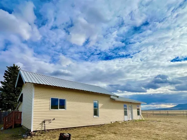 849 Hilger St, Geraldine, MT 59446