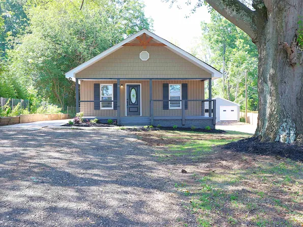 14 Littlefield St, Inman, SC 29349