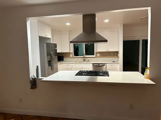 4 bed, 1410 sqft, $4,495 — Photo 1