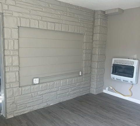 4th image of 2150 Victorian Ave #22