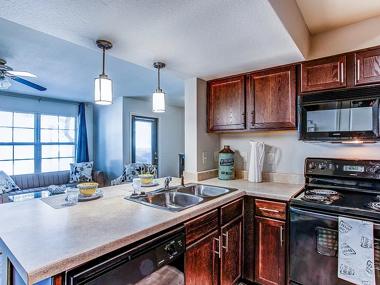 Centerstone Apartments — Photo 12