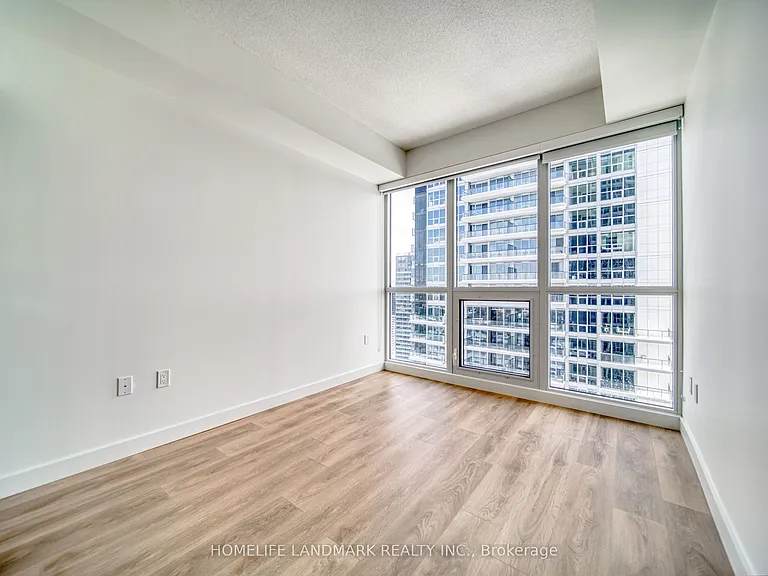 85 McMahon Dr #2809 — Photo 24