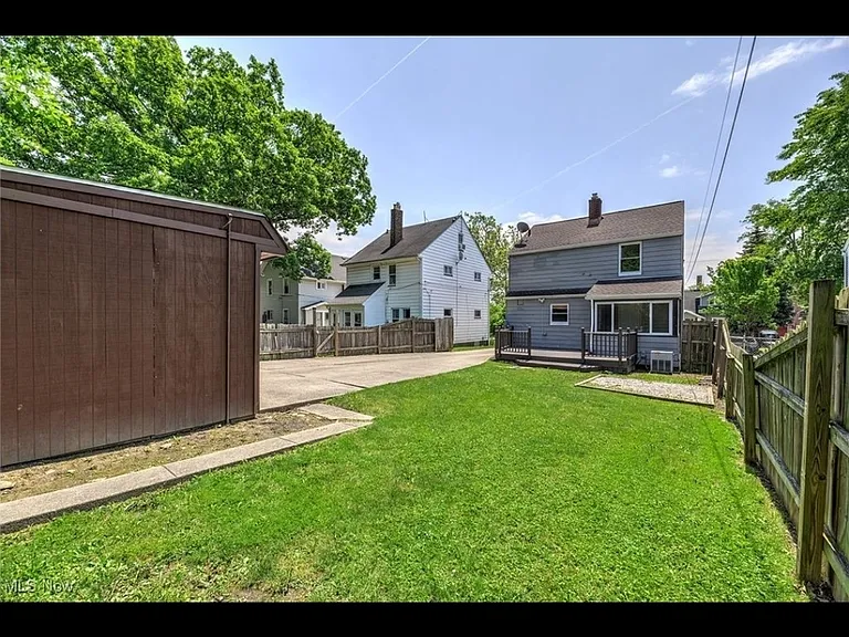 3004 Portman Ave — Photo 32