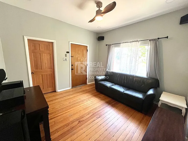 727 W Cucharras St — Photo 3
