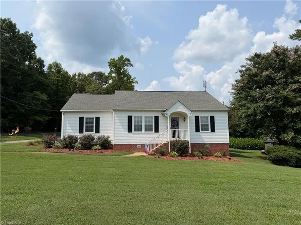 10317 S State Highway 49, Liberty, NC 27298