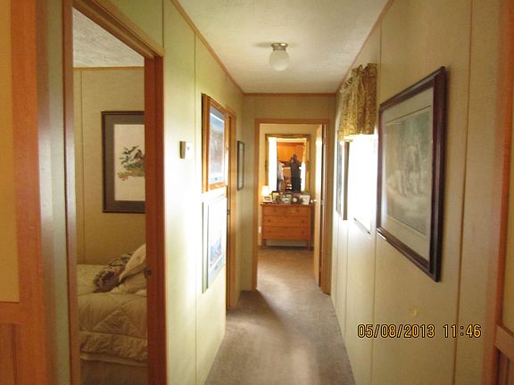 Hallway 2 bedrooms 