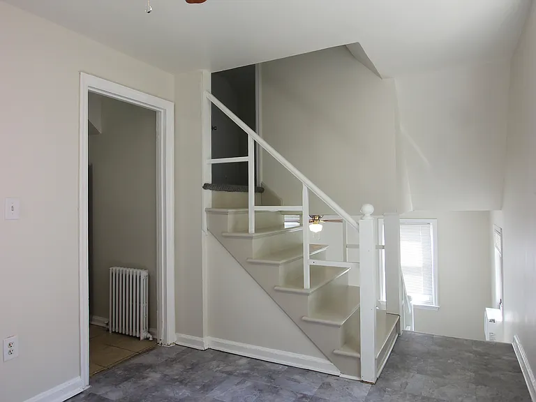 3719 Kemper Rd — Photo 10