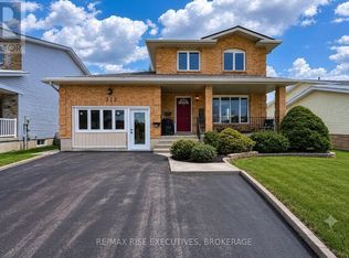 312 Waterloo Dr #2, Kingston, ON K7M8P3