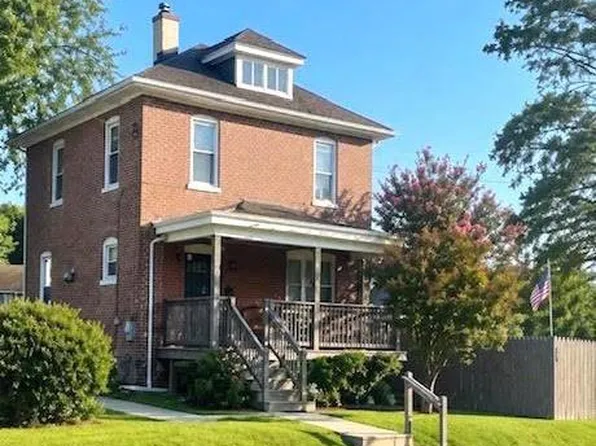 29 E Elbon Rd, Brookhaven, PA 19015