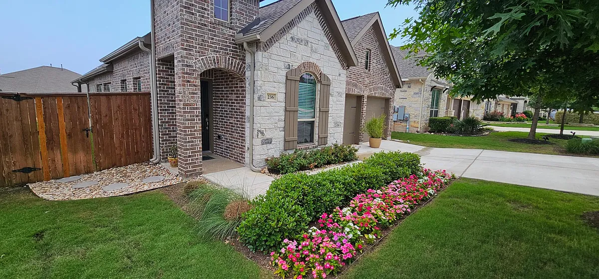 Landscaped front yard - 236 Krupp Ave