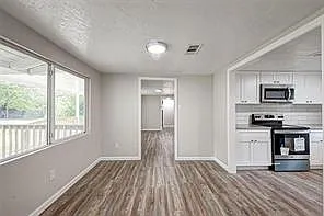 10694 Pine St — Photo 18