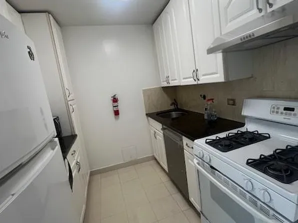 7004 Blvd East image 9 of 34