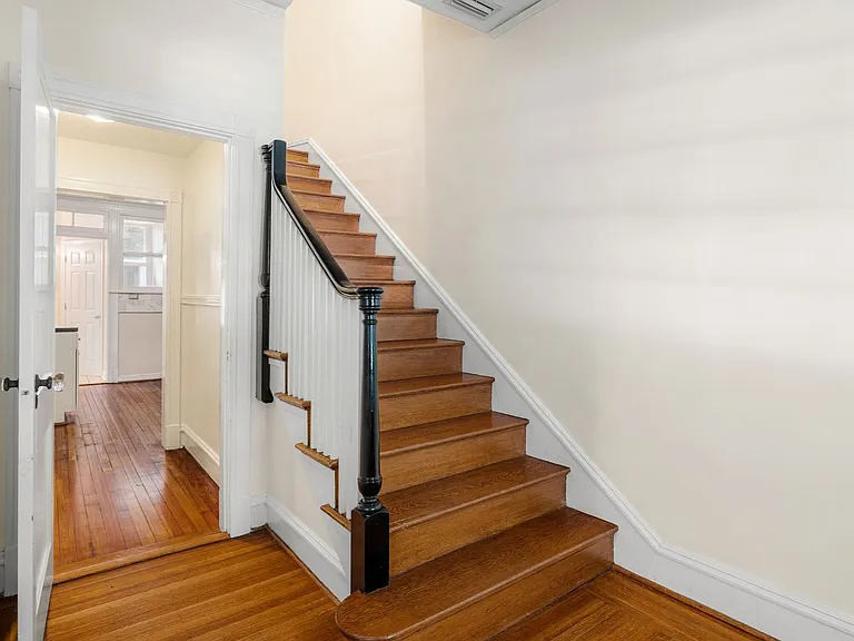 3209 Patterson Ave — Photo 6
