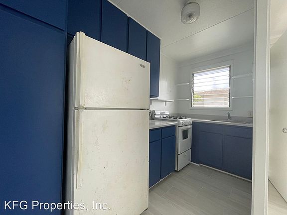 3rd image of 1125 Hassinger St APT 3