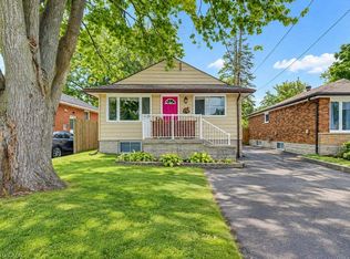 174 Glen Rd, Kitchener, ON N2M 3G2