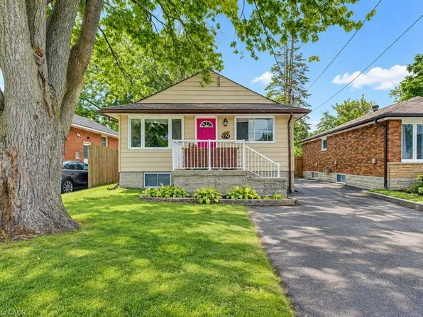 174 Glen Rd, Kitchener, ON N2M 3G2