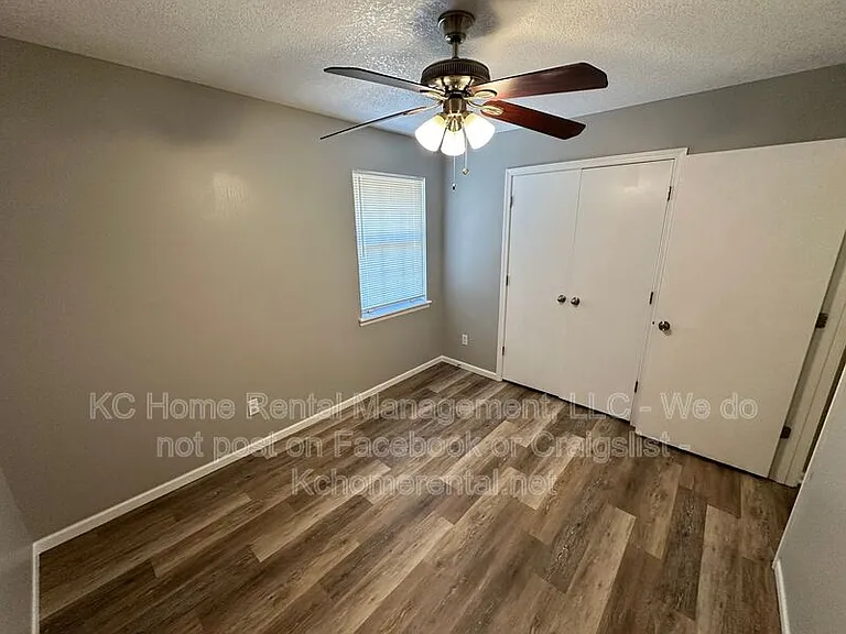 211 NW Barr Rd #C — Photo 22