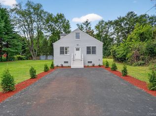 85 Holloran Road, New Windsor, NY 12553