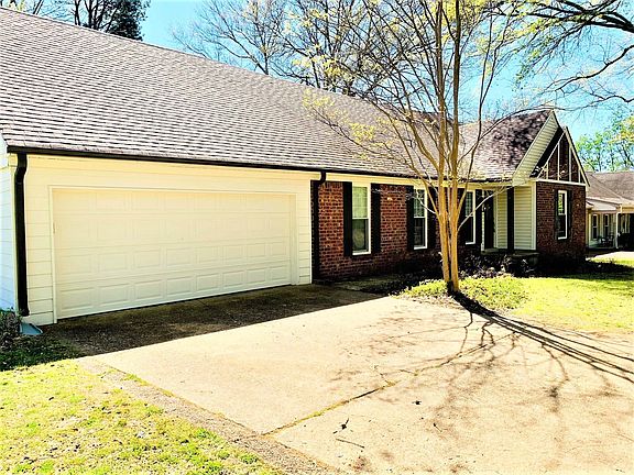 3rd image of 7207 Poplar Pike