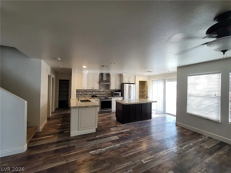 10799 Flame Vine Ct — Photo 70