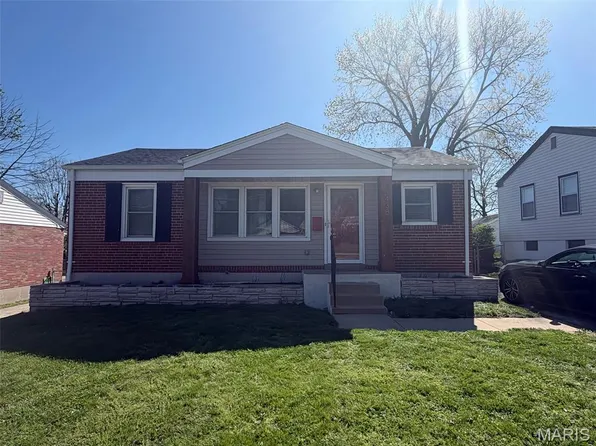 3438 Ashby Rd, Saint Ann, MO 63074