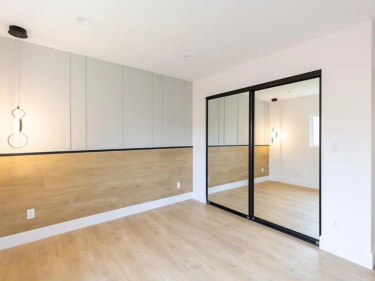 5456 Sale Ave — Photo 12