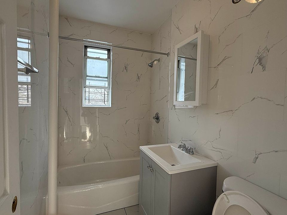 1st image of 3620 Parsons Blvd APT 6E