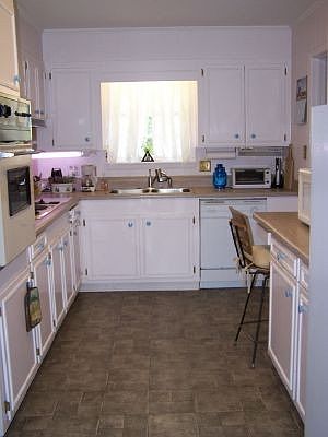 4th image of 1703 Holly Ave