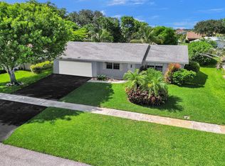9695 Oregon Rd, Boca Raton, FL 33434