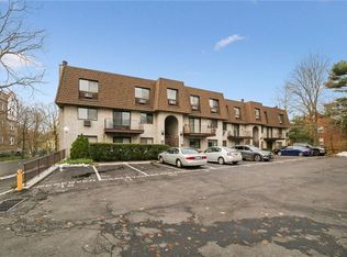 89 N Broadway APT 202, White Plains, NY 10603