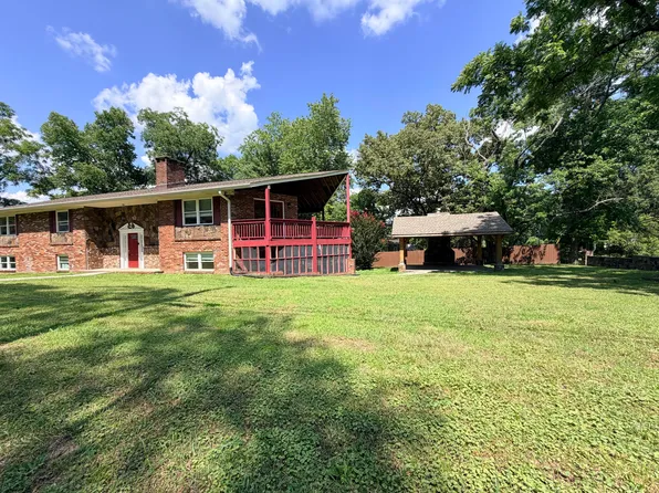 812 Orchard Ter, Rossville, GA 30741