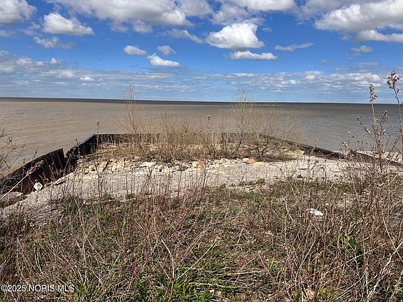 4th image of 7911 W Sand Beach Rd