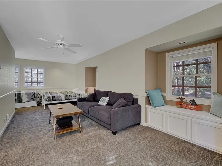 Building's Lounge