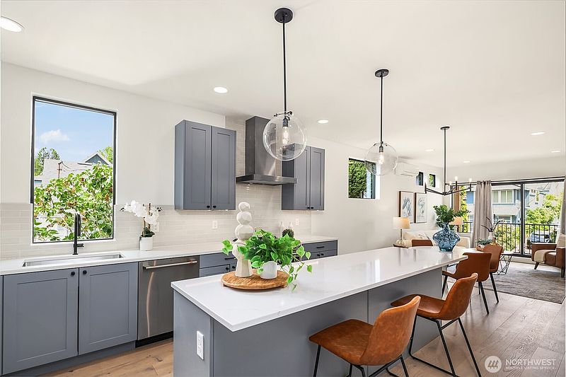 2nd image of 6735 11th Avenue NW