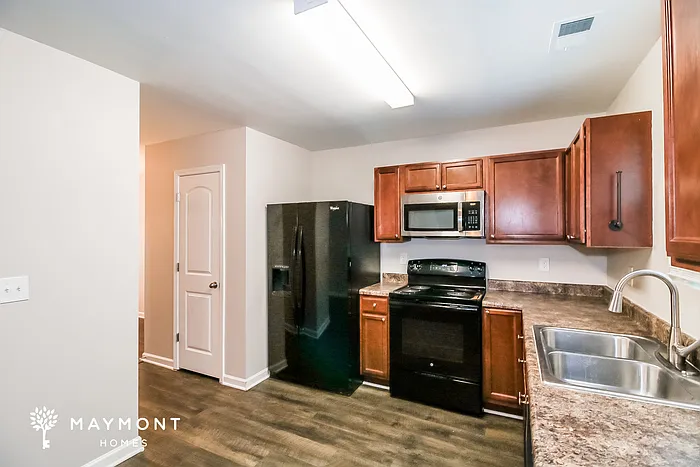 120 Betty Ann Ln — Photo 6