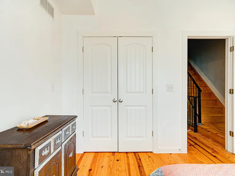 1509 S Dorrance St — Photo 15