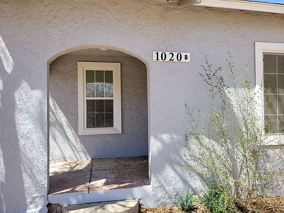 2nd image of 1018-1020 Pile St #1020-B