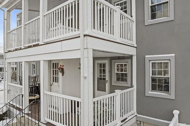 180 S Main St #5 — Photo 2
