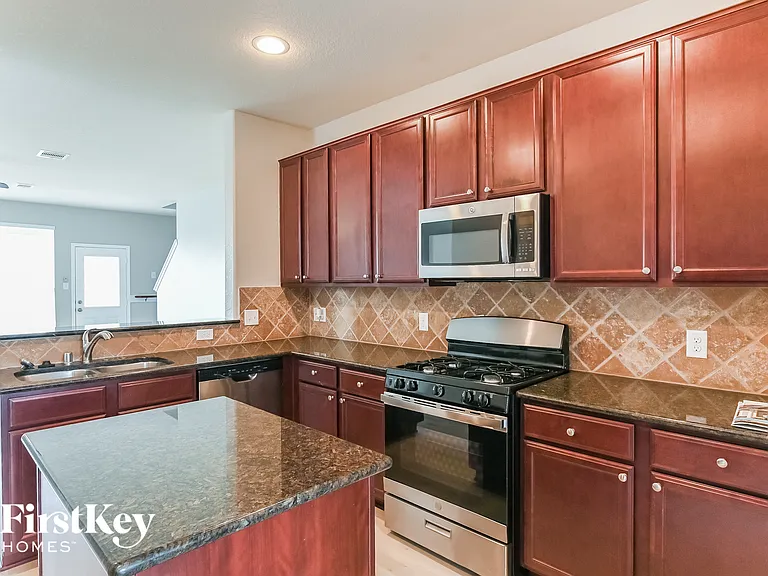 14902 Holland Grove Ct — Photo 6
