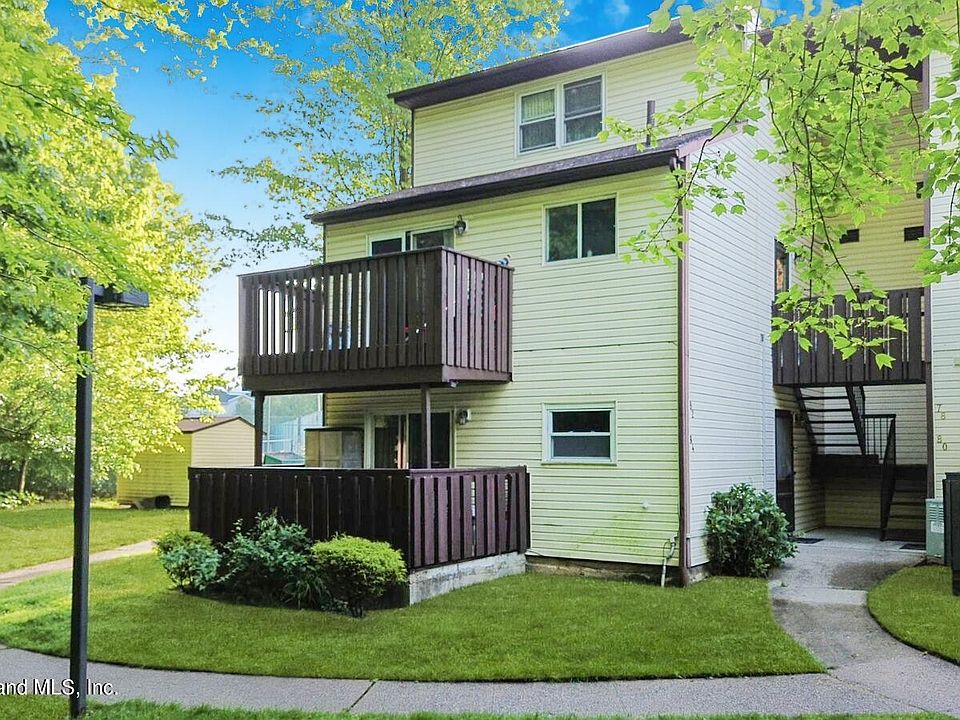 1st image of 84 Nancy Ct