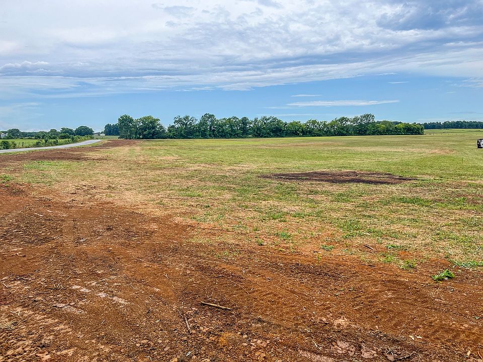 2nd image of 0 Old Nashville Dirt Rd Lot 4